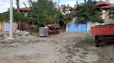 Annesini ziyarete geldi, 5 komşusunu soydu! Evde ne var ne yoksa çalmış! - Resim : 1
