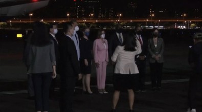 Dünya diken üstünde! Yeni bir savaş mı geliyor! Ve beklenen haber geldi Pelosi'yi taşıyan ABD uçağı Tayvan'a indi - Resim : 2