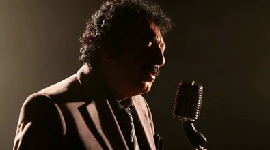 Türk müziğinin efsane ismi Müslüm Gürses sahneye çıktı. Şarkıya başlayınca dinleyenlerin tüyleri diken diken oldu - Resim : 2