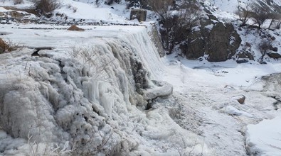 Pamukkale değil, Erzincan! Sibirya soğuklarının etkili olduğu Erzincan'da termometreler -25 dereceyi gösterince son hali şaşırttı - Resim : 1