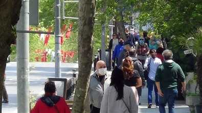 'Pes' dedirten görüntü! Adım atacak yer yok - Resim : 1