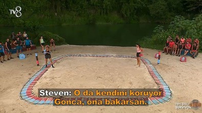 Survivor'da Ünlüler ve Gönüllüler birbirine girdi! Diskalifiye mi edilecekler? - Resim : 1