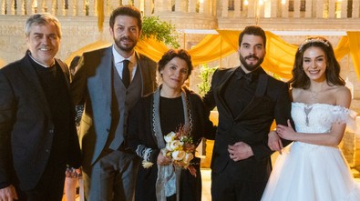 Hercai'nin yıldızları dünya evine giriyor! - Resim : 2