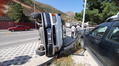 Yayaya çarpmamak için yaptığı manevra ile canından olacaktı! - Resim : 1