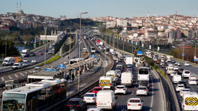 İstanbullular dikkat! İstanbul trafiğini kilitledi! 4 gün boyunca kapalı olacak! - Resim : 1