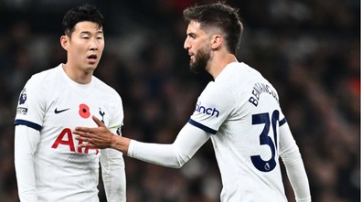 Sözleri ırkçılık olarak değerlendirdi! Yıldız futbolcuya görülmemiş ceza! - Resim : 1