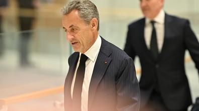 Sarkozy'nin yargılanacağı ‘Libya davası’ bugün başlıyor! Gündemde bu soru var: Kaddafi'den para aldı mı? - Resim : 1
