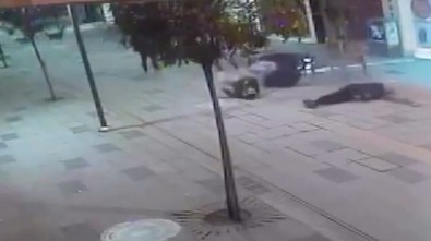 7 yıl önce bayramın ikinci günü evlat acısı yaşamıştı! Oğlu ile aynı kaderi paylaştı - Resim : 1