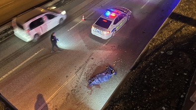 Eskişehir'de korkunç kaza! Üst yoldan düşen kadına araç çarptı: Feci şekilde can verdi - Resim : 1