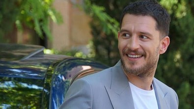 Berrak Tüzünataç ile aşk yaşayan Uraz Kaygılaroğlu ilk kez konuştu - Resim : 1