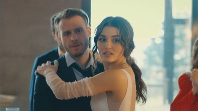 Dizi dünyası sosyal medyayı karıştırdı! Masumiyet ve Sen Çal kapımı hayranları birbirine girdi - Resim : 1