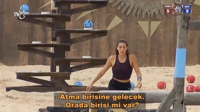 Survivor All Star'da gergin anlar! Berna sinir krizi geçirdi: “Sana ne senin karşında çocuğun mu var” - Resim : 2