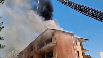 Boş binada yangın çıktı! - Resim : 1