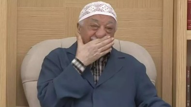 Teröristbaşı Fetullah Gülen'in ölümü şehit ailelerini sevindirdi! "Onun bu vatanda yeri yok" - Resim : 1