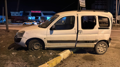 AK Parti'li milletvekili ve il başkanı kaza geçirdi! - Resim : 1