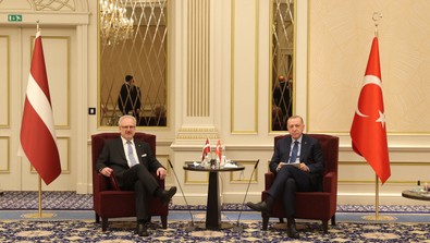 Erdoğan Brüksel'de temaslarına başladı: Önce Orban sonra da Nauseda ile görüştü - Resim : 1