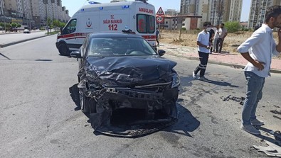 Feci kaza anı kamerada! 5 yaralı - Resim : 2