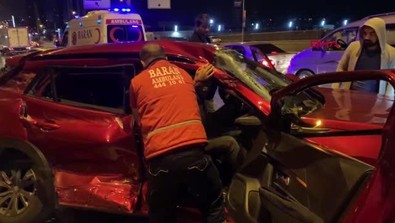 Aynı yerde 3 farklı kaza: 2 yaralı var! - Resim : 1
