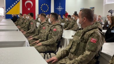 Bakan Hulusi Akar, Bosna Hersek’te - Resim : 1
