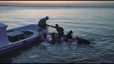 Denizde can pazarı! Tekneleri alabora oldu! - Resim : 1