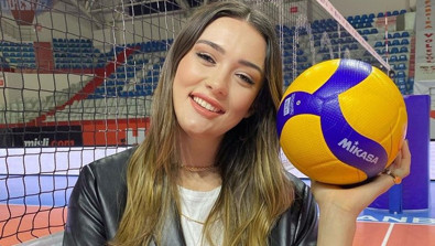 Zehra Güneş bir kez daha hayran bıraktı! Bu kez de ayak yeteneğini konuşturdu: "Meğer sende neler varmış" - Resim : 1