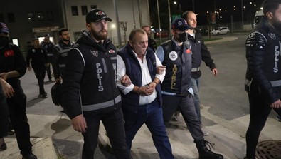 'Tosuncuk' Mehmet Aydın'ın 'kara kutusu' İstanbul'a getirildi - Resim : 1