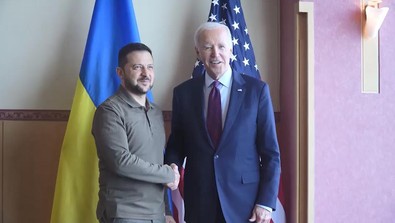 Ukrayna Devlet Başkanı Zelenski, mevkidaşı Biden ile bir araya geldi - Resim : 1