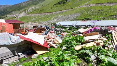 Rize'de beyaz örtü kalktı, yaylalardaki yıkım aylar sonra ortaya çıktı: Köylüler şaşırdı kaldı - Resim : 1