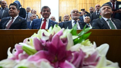 2 genel başkan kürsüye çıktı: Saadet ve Gelecek ilk grup toplantısını yaptı - Resim : 2