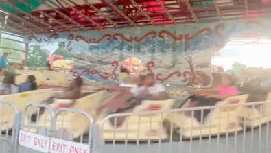 Bu olay fobi oluşturur: Lunaparkta arızalanan oyuncak dakikalarca durmadı, o anlar kamerada... - Resim : 1