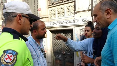 ''Sarı Çile'' bitmek bilmiyor! Taksimetreyi açmadı, yolculardan 3 bin 500 lira istedi - Resim : 1