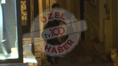 Ünlü oyuncunun sevgilisi, eşinden ayrı yaşayan oyuncu çıktı! Beyoğlu'nu romantizme boğan aşıklar: Aşktan ilk görüntüler sadece tv100'de - Resim : 2