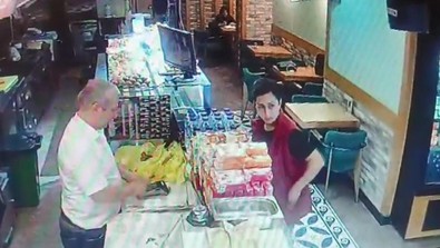 Pendik'teki kafede önce hesabını ödedi, sonra yan masadaki çantayı alıp çıktı gitti. O anlar güvenlik kamerasına yansıdı - Resim : 1