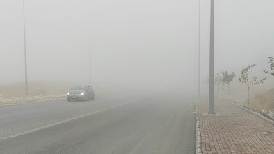 Gece saatlerinden itibaren etkili oldu, sabah da devam etti. Şanlıurfa'da görüş mesafesi 20 metreye kadar düştü - Resim : 1