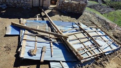 Hakkari'nin o ilçesinde sabah dışarı çıkınca korkunç manzarayı gördüler. Durum acilen yetkililere bildirildi - Resim : 1