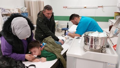 Samsun'da başıboş köpek saldırısı olayı! 7 yaşındaki çocuğu hastanelik ettiler! 3 köpek birden saldırdı! - Resim : 1