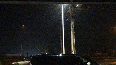 Hatay'da şiddetli fırtına! Şiddetli fırtına bina çatılarını uçurdu - Resim : 1