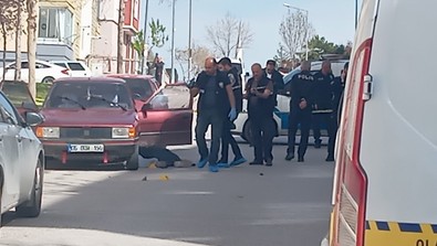 Çorum'da dehşet olay! Karısını öldürme niyetiyle gittiği evde, polisi görünce kendini vurdu! - Resim : 2