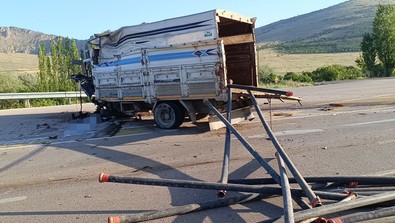 Afyonkarahisar'da yaşanan kazada korkunç detay ortaya çıktı: 1 ölü, 16 yaralı! - Resim : 2