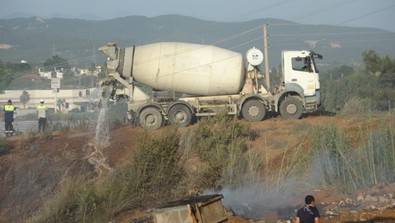 Hurda yakmak istedi, mahalleyi ateşe verdi! - Resim : 2
