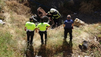 Yozgat’ta feci kaza! ATV can aldı! Yaşlı adam istinat duvarından menfeze düştü! - Resim : 1