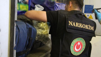 Kapıkule'de operasyon: yaklaşık 250 kilo ele geçirildi! - Resim : 2