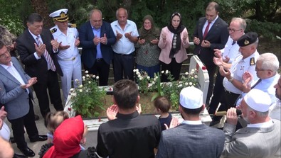 Yıllardır cebinde taşıyor! Şehit oğlundan kalan tek hatıra! - Resim : 1