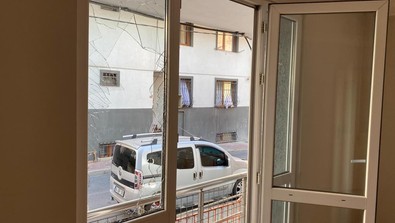 Yer: İstanbul! "2 ay sonra çıkacağım" dedi! 7 yıllık kiracı evi bu hale getirdi! - Resim : 1