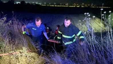 Tekirdağ'da feci kaza! Otomobil tarlaya devrildi! Ölü ve yaralılar var! - Resim : 2