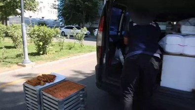 Onlar kamufle etmeye çalıştı ama polisin dikkatinden kaçmadı! - Resim : 1
