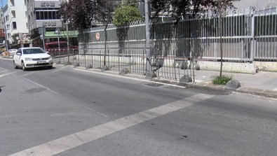 İstanbul Bayrampaşa’da silahlı saldırı! Ağabeyini direksiyon başındayken kurşunladı! Bulgaristan'a kaçmaya çalışırken yakalandı! - Resim : 1