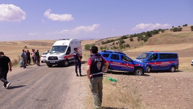 Tarla sulama kavgası can aldı! Dede oğul ve toruna ateş açtı! - Resim : 2