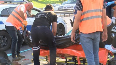 Küçükçekmece TEM Otoyolu'nda feci kaza! Motosiklet kamyonete saplandı! Genç sürücü feci şekilde can verdi! - Resim : 2