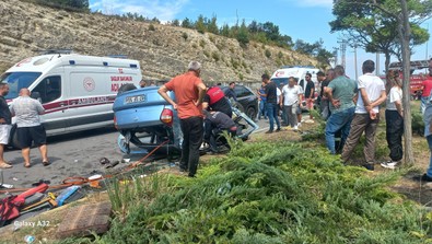 Zonguldak'ta korkunç kaza! Otomobil ile cip çarpıştı! Ardından otomobil takla attı: Ölü ve çok sayıda yaralı! - Resim : 2